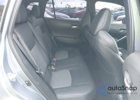 2024 Toyota Corolla Cross Hybrid Xse z USA, uszkodzony, nr VIN 7MUFBABG2RV028712